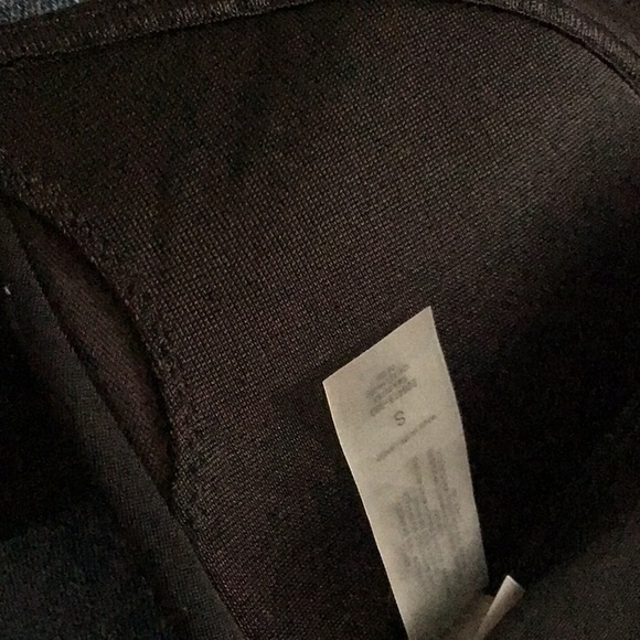 Victoria’s Secret Black Push Up Bikini Top Halter Neck Sz small - Picture 6 of 6